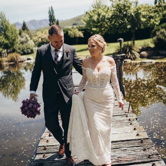 Meet your Posher, Jessica - Picture 1 of 1